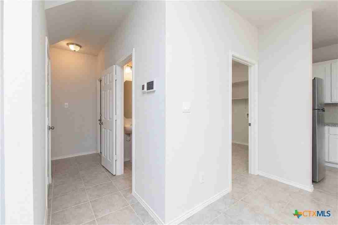 2033 Mallard Ct - Photo 7 of 27