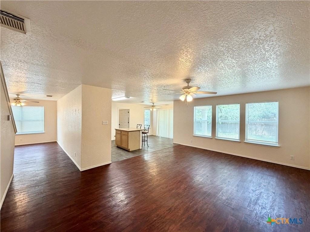 369 Copper Bluff Dr - Photo 2 of 17