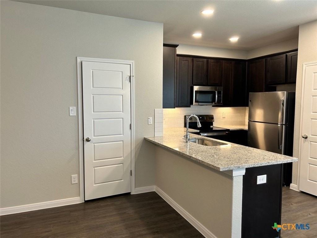 3414 Lindsay Ln #3414 - Photo 3 of 18