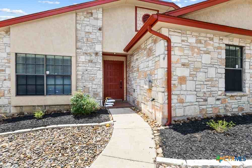 1514 Vista Hill St - Photo 3 of 24