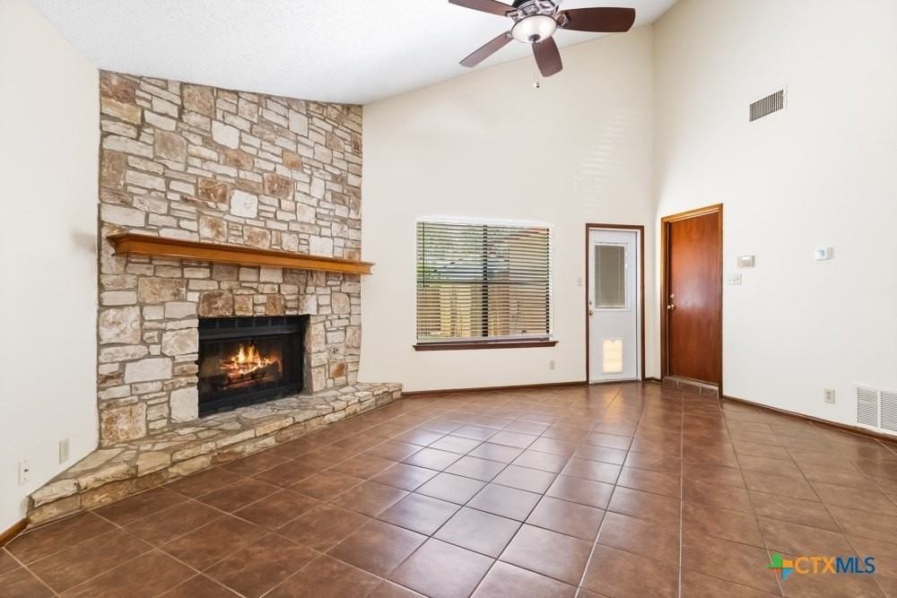 1514 Vista Hill St - Photo 6 of 24