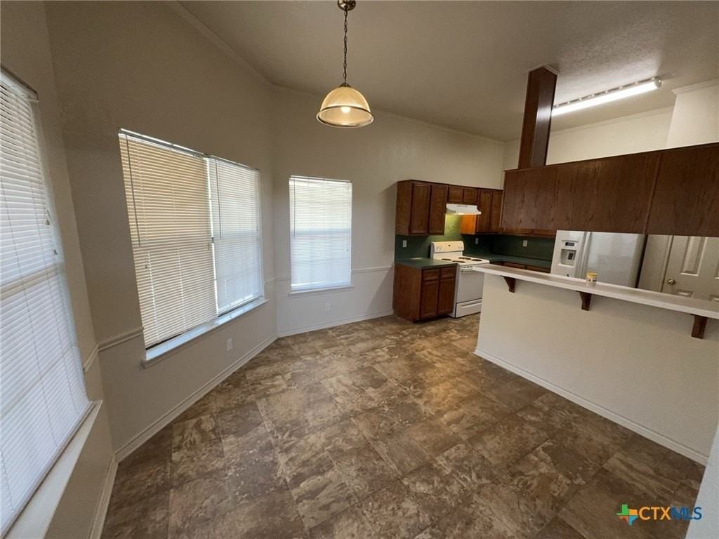1001 Clairidge Ave - Photo 5 of 21