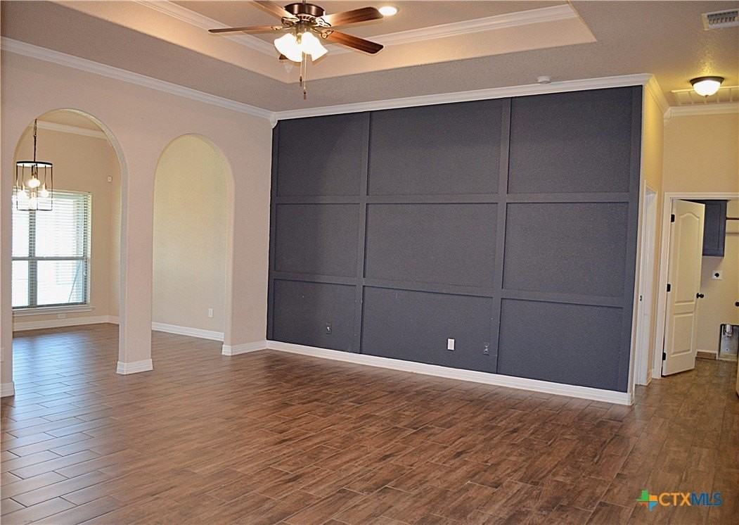 7609 Zircon Dr - Photo 6 of 41