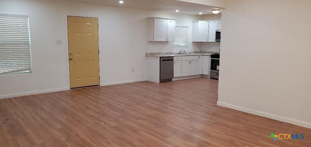 913 S 13th St - Photo 3 of 9
