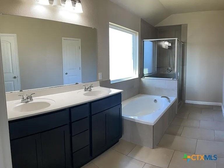604 W Vega Ln - Photo 6 of 12