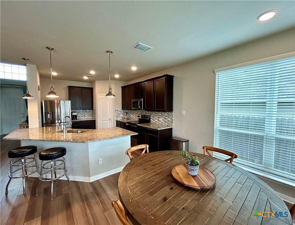 1926 Bayou Wood Ln - Photo 6 of 48