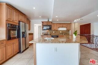 7230 W 90th St - Photo 6 of 8