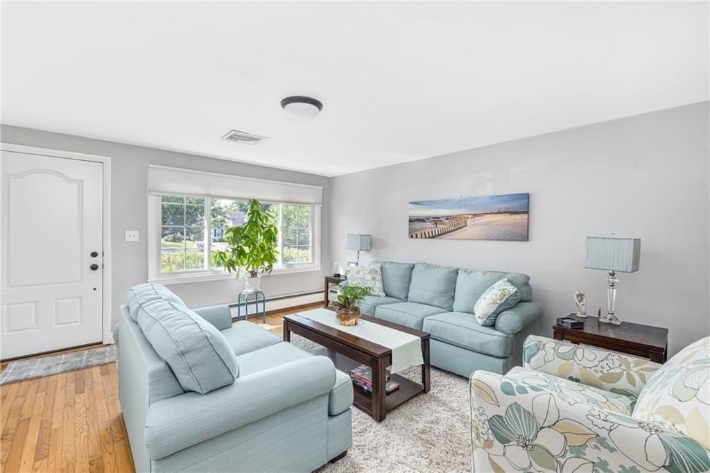 288 Green End Ave - Photo 4 of 43