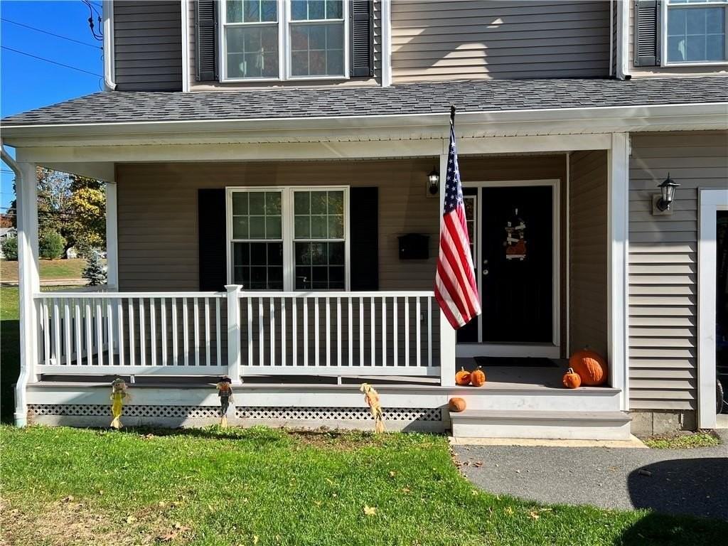 26 Potowomut Rd - Photo 2 of 11