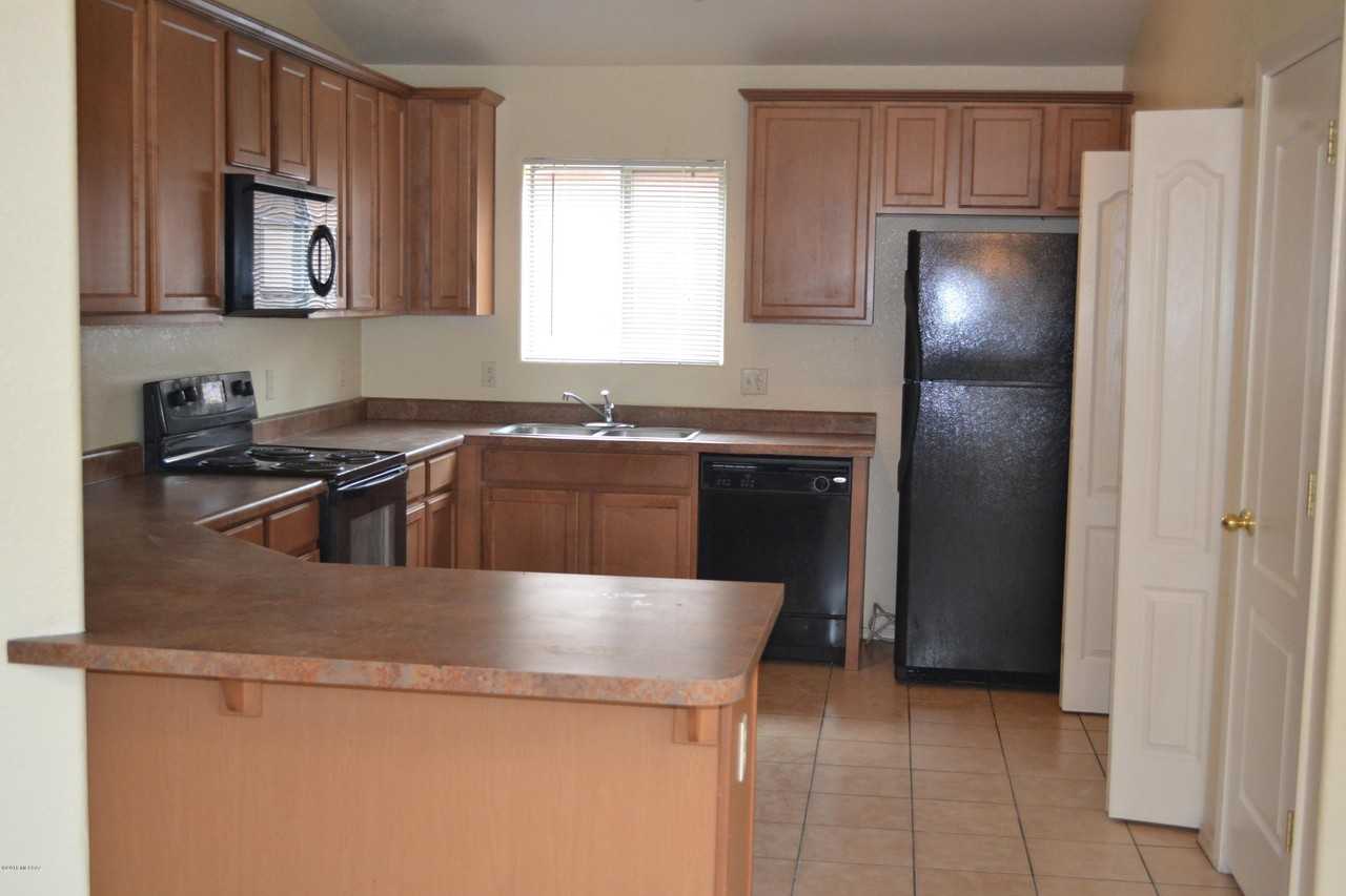 2446 E Calle Pelicano - Photo 7 of 15