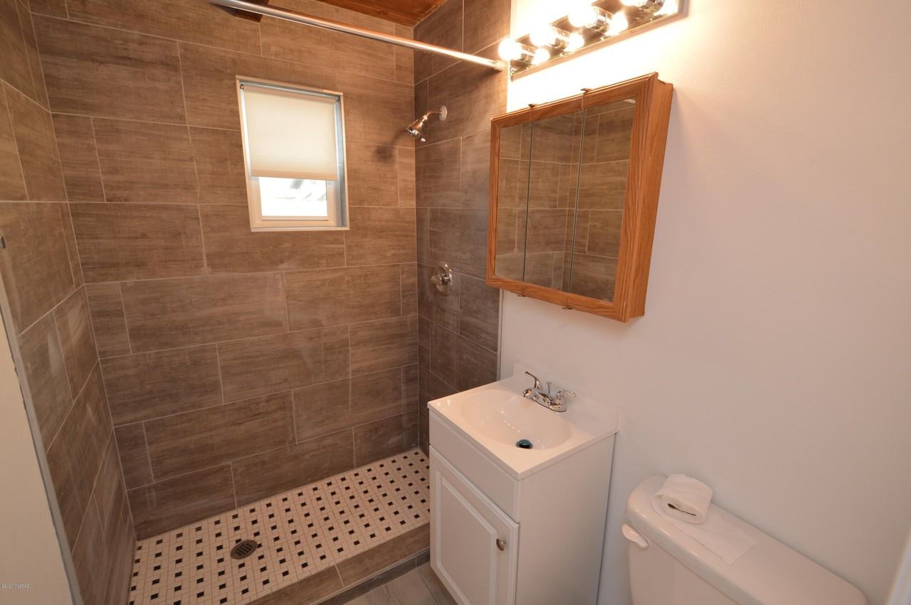 2611 E Fort Lowell Rd - Photo 5 of 6