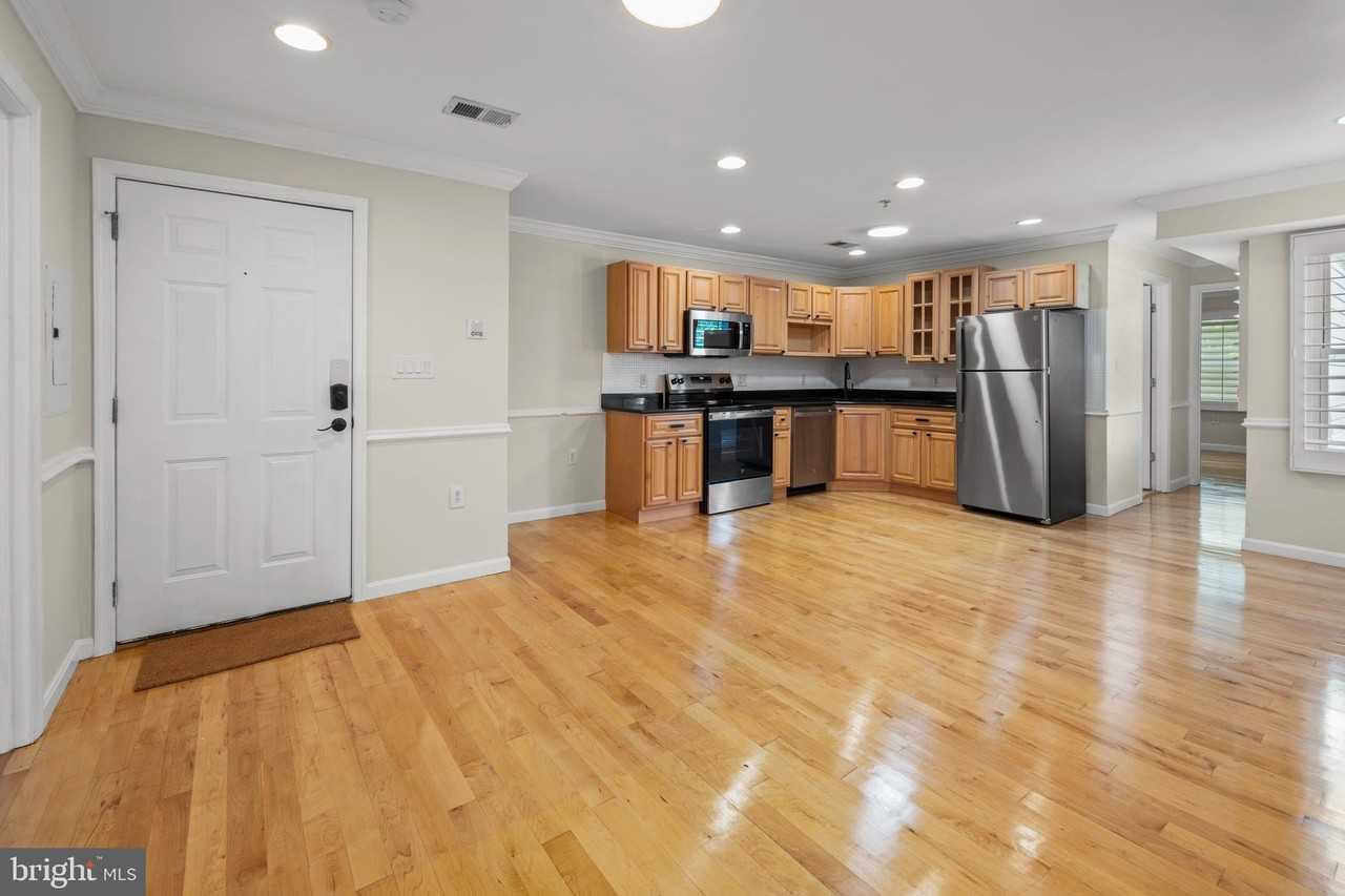 1810 Minnesota Ave Se #301 - Photo 2 of 16