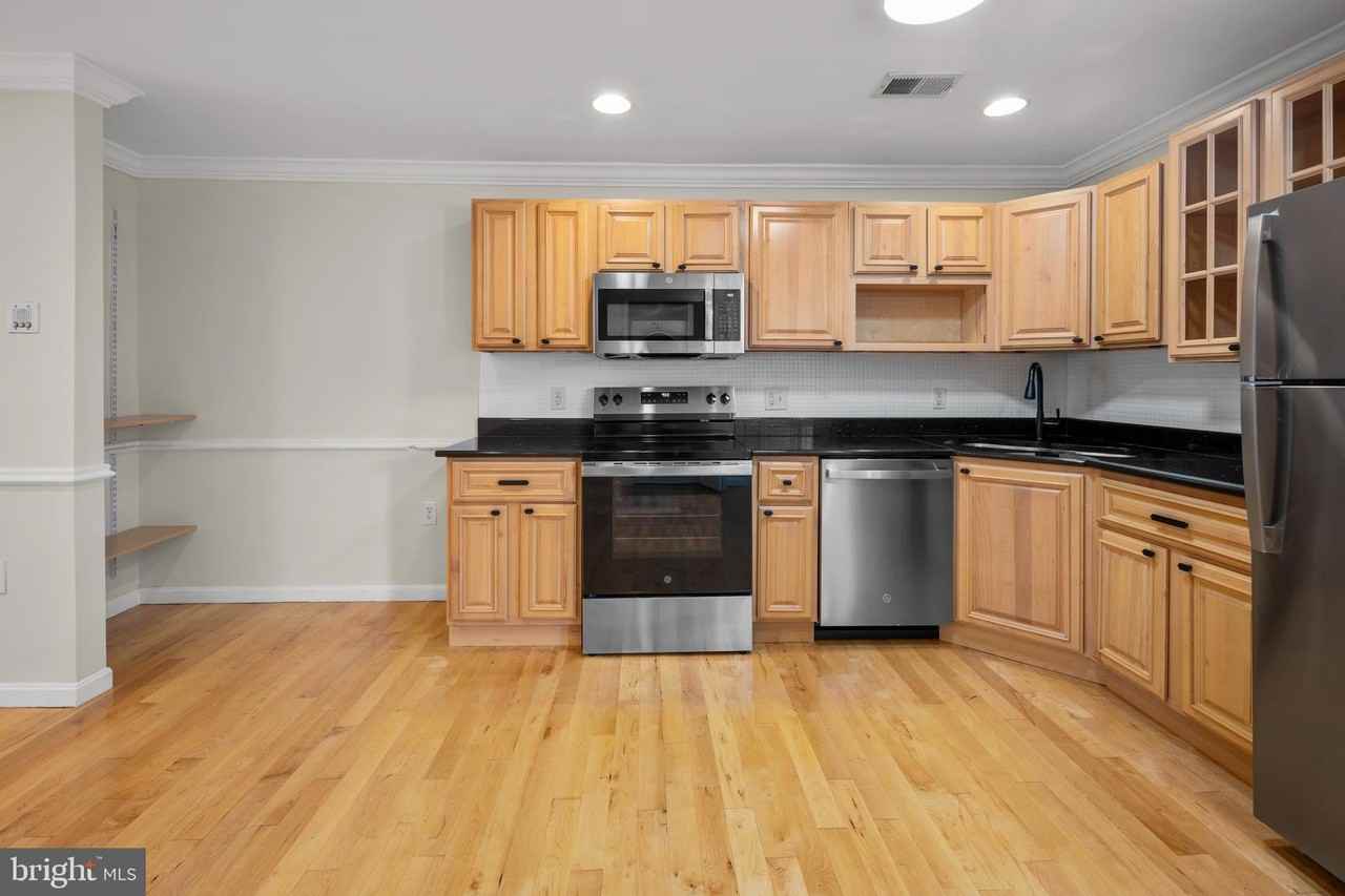 1810 Minnesota Ave Se #301 - Photo 3 of 16