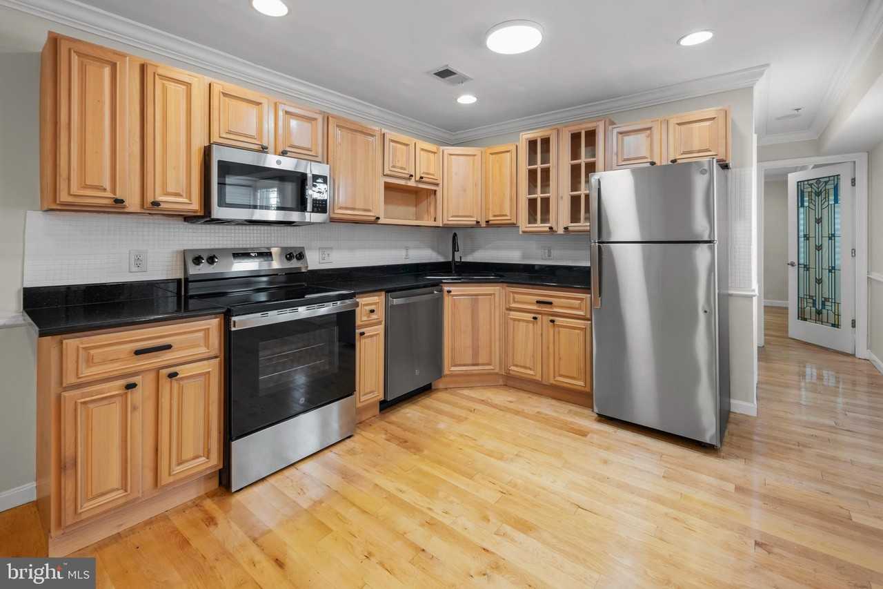 1810 Minnesota Ave Se #301 - Photo 4 of 16