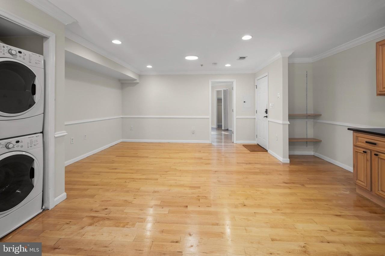 1810 Minnesota Ave Se #301 - Photo 6 of 16