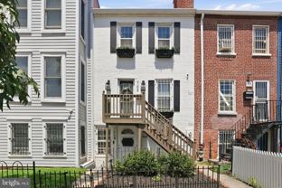 708 I St Se #B - Photo 1 of 1