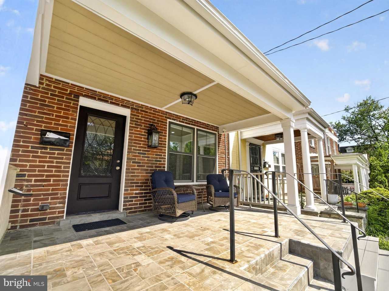 4107 4th St Nw - Photo 3 of 50