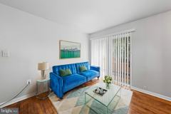 1221 47th Pl Ne - Photo 1 of 1