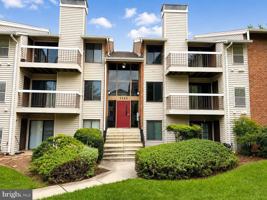 featured image of 1113 Castle Harbour Way #2B