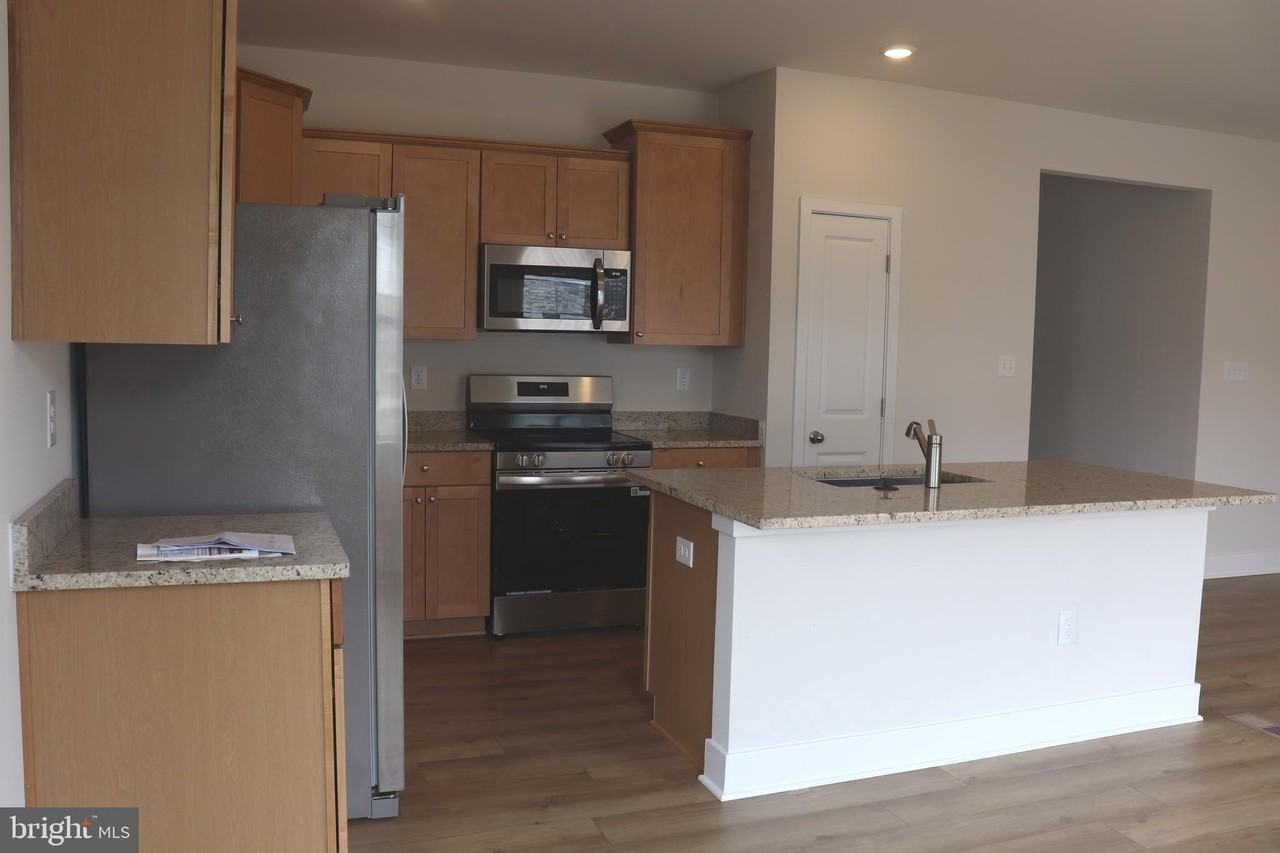 10728 Millport St - Photo 6 of 31