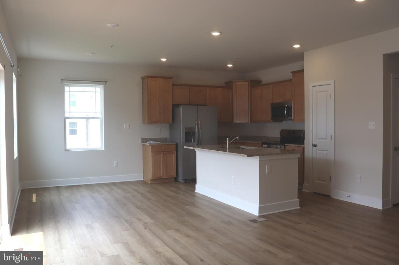 10728 Millport St - Photo 7 of 31