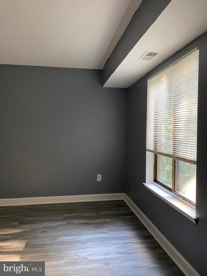 8865 Rollright Ct #H - Photo 4 of 19