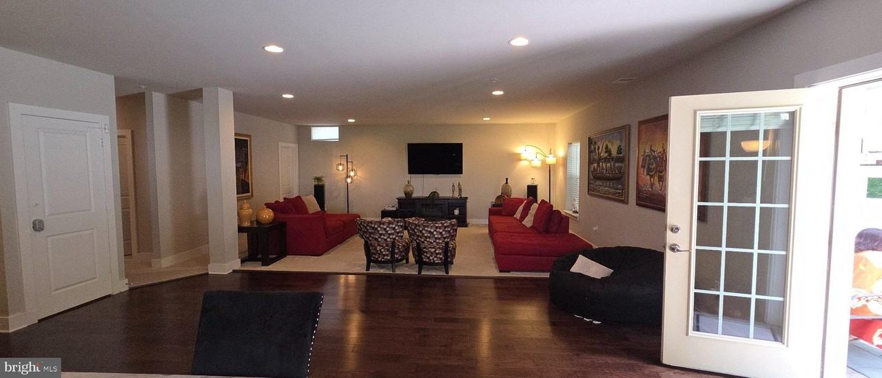 2800 Big Bear Ter - Photo 5 of 21