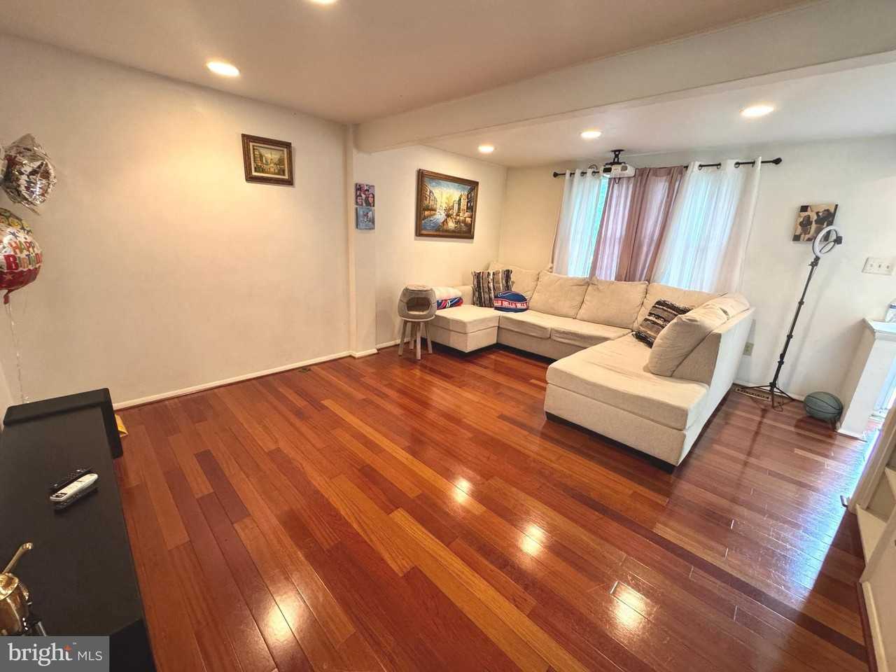 18704 Pintail Ln - Photo 2 of 25