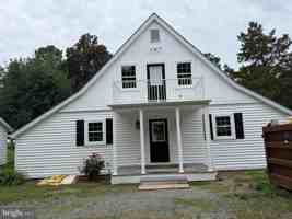 featured image of 27473 Southside Island Creek Rd