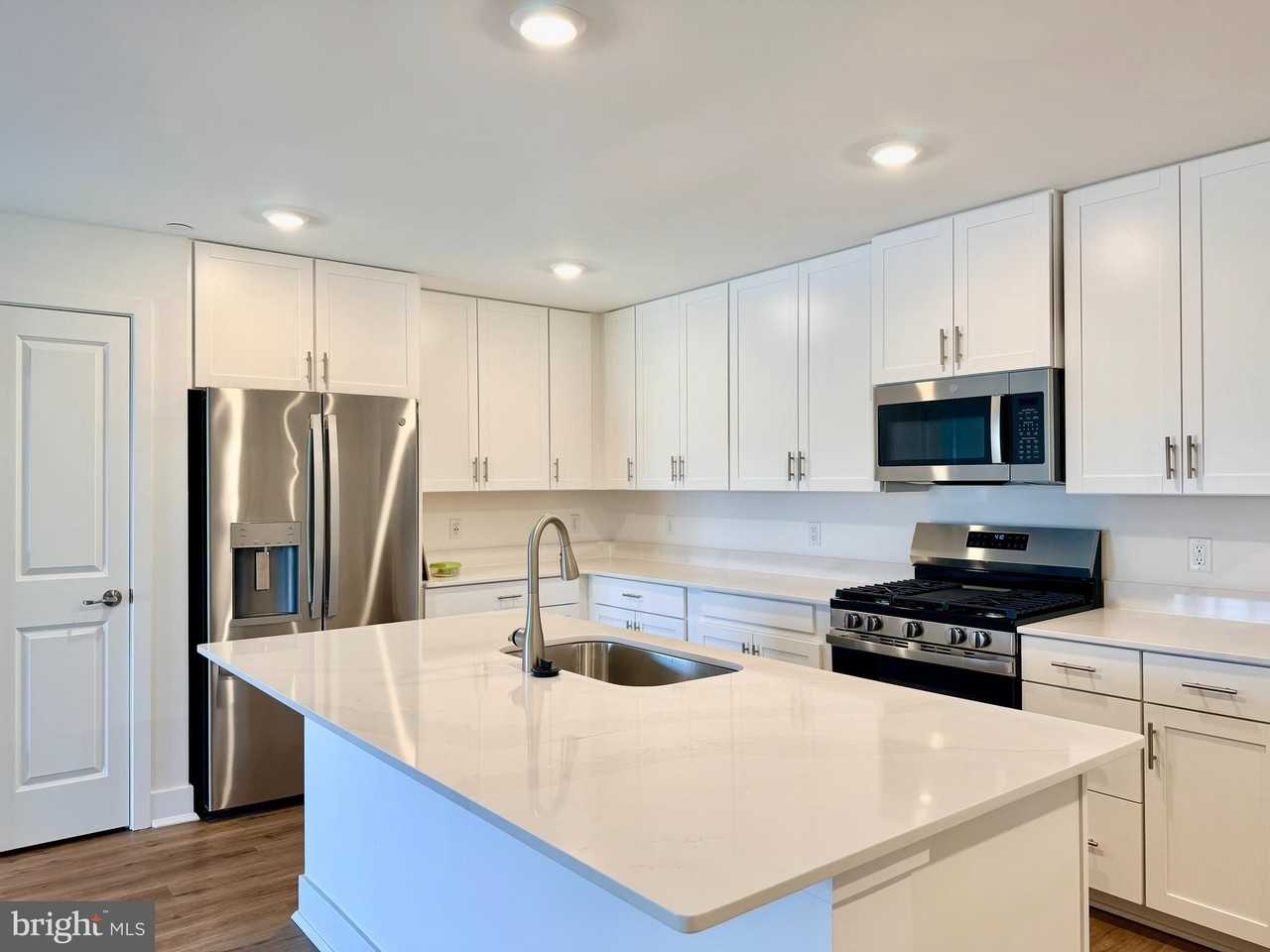 2307 Jacob Francis Way