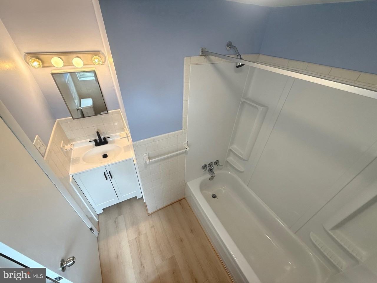 184 S Roland St - Photo 4 of 5