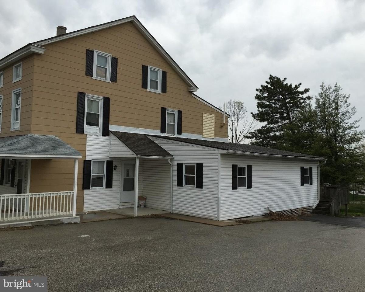 704 S Gulph Rd #1stFL - Photo 4 of 16