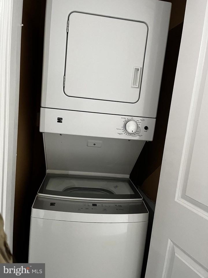1512 N 17th St #2A - Photo 6 of 14