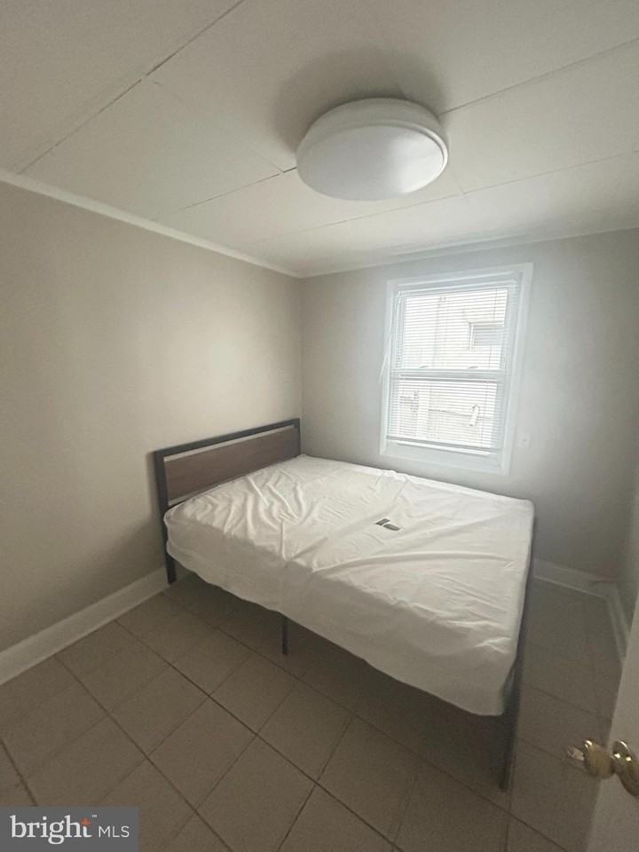 2457 N 54th St ## 59 - Photo 7 of 8