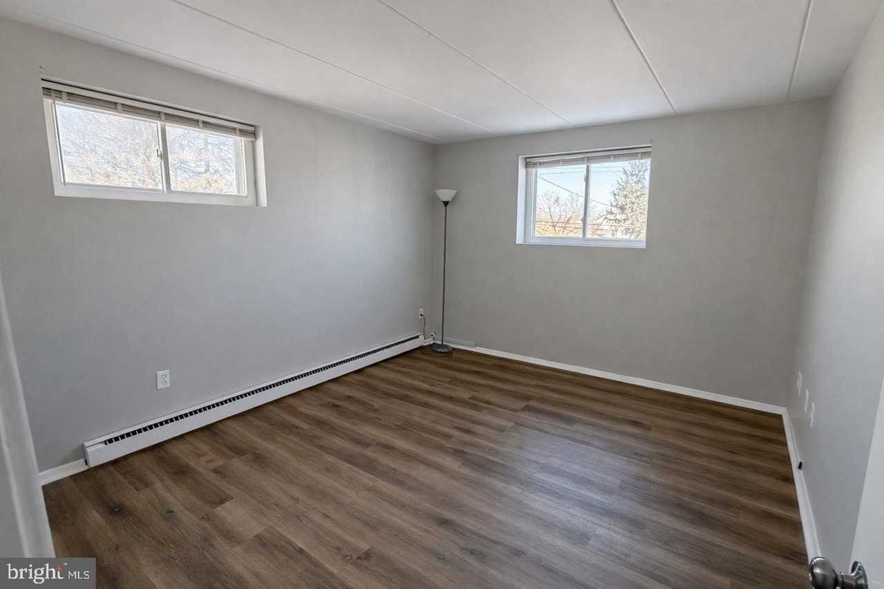 403 N Newberry St #304 - Photo 4 of 11