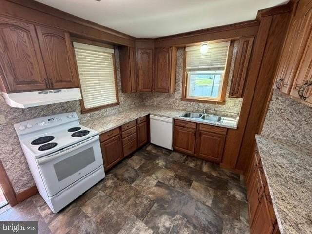3061 Brownton Rd - Photo 2 of 9