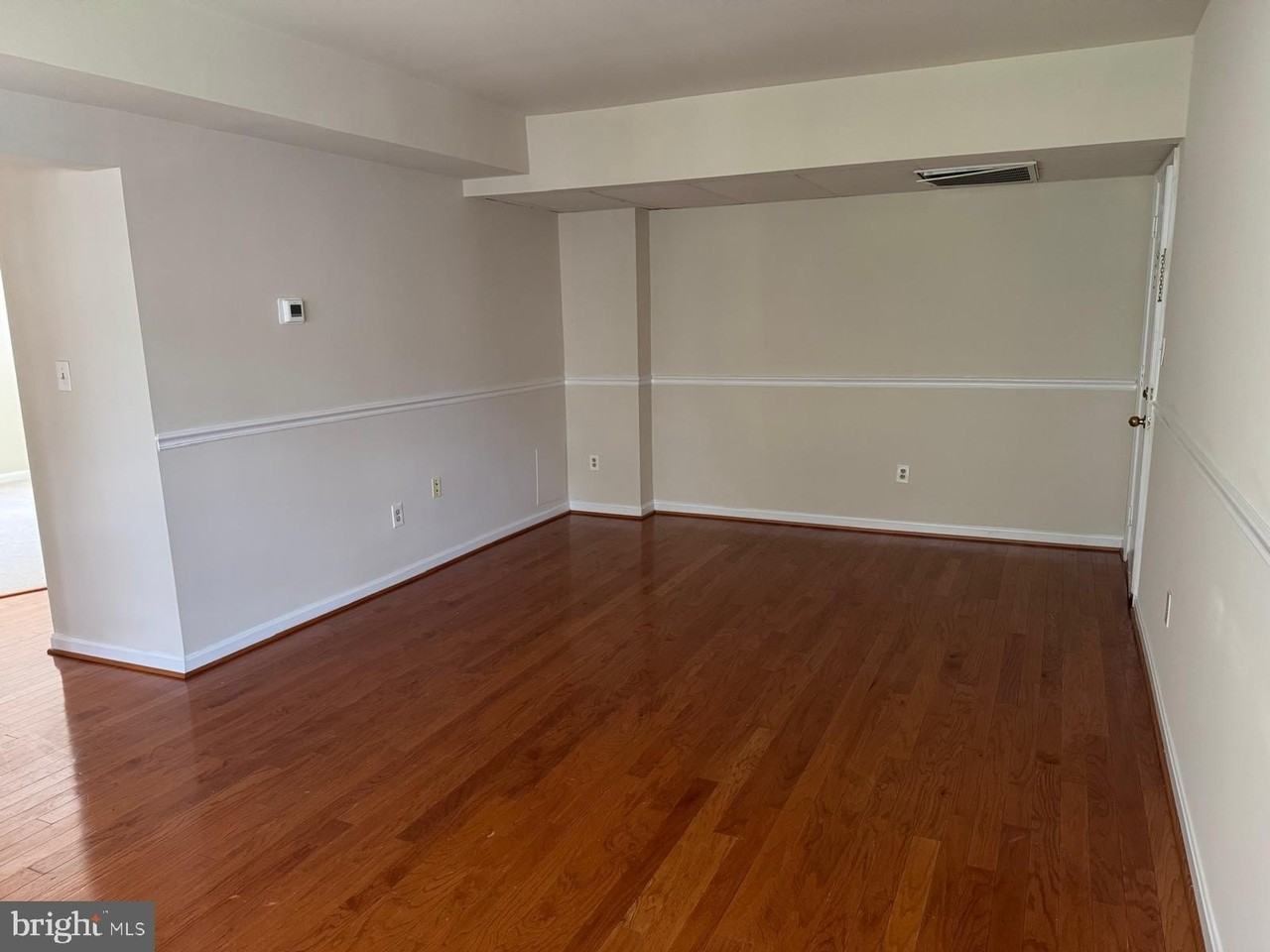 1720 N Queens Ln #3-172 - Photo 2 of 24