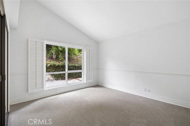 17 Pinehurst Ln - Photo 2 of 8
