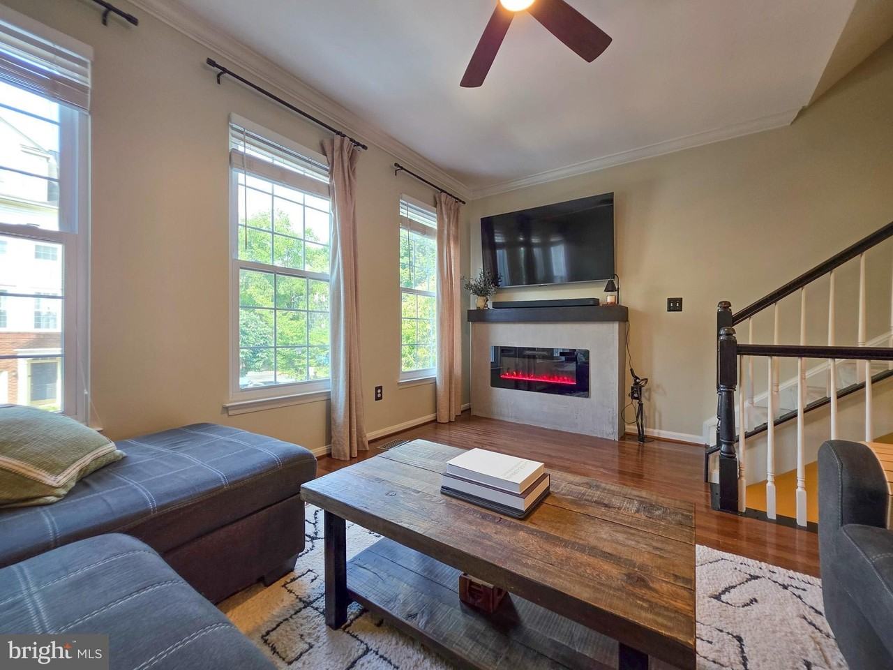 5303 Arapaho Ln - Photo 6 of 31