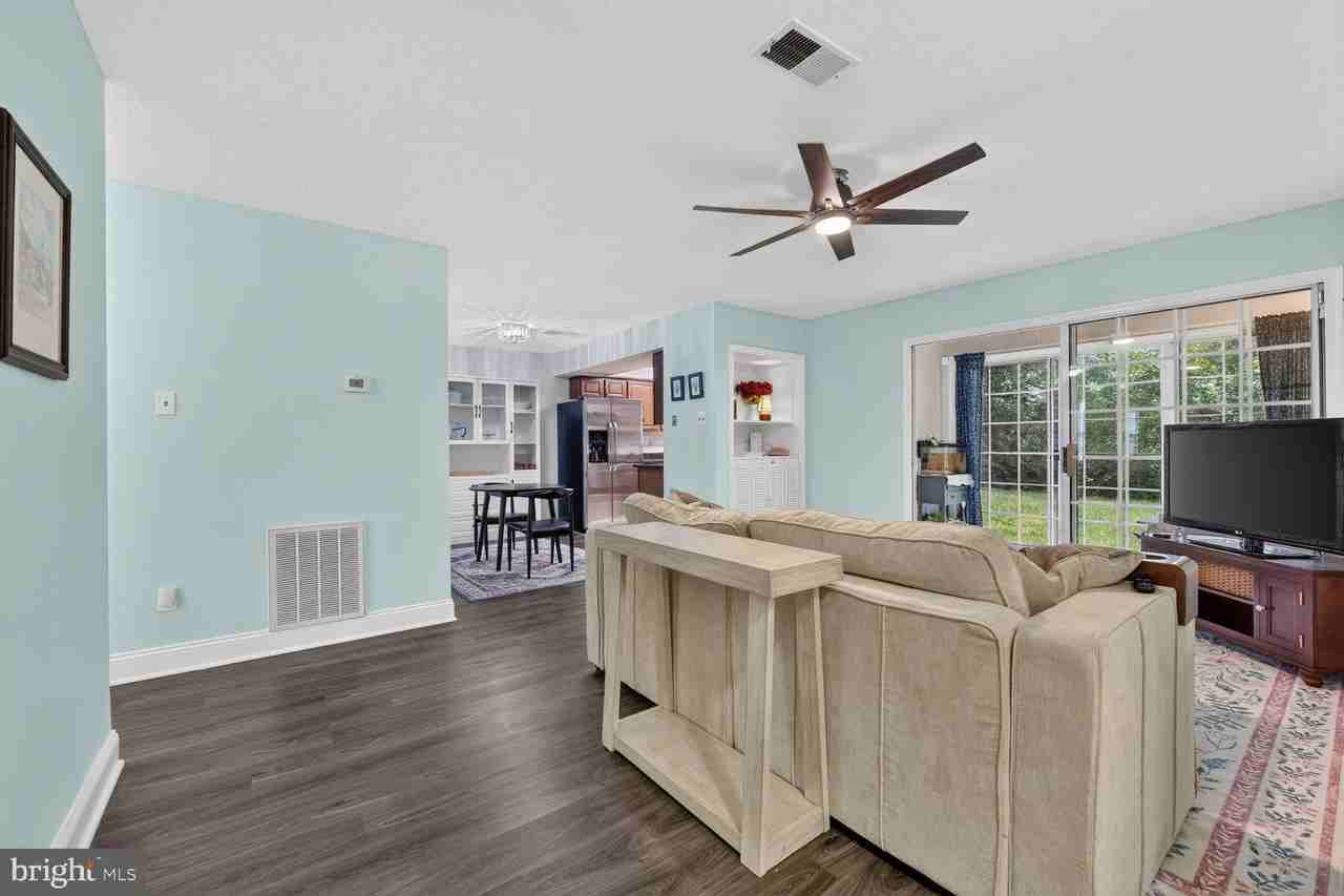 12103 Green Ledge Ct #101 - Photo 4 of 30