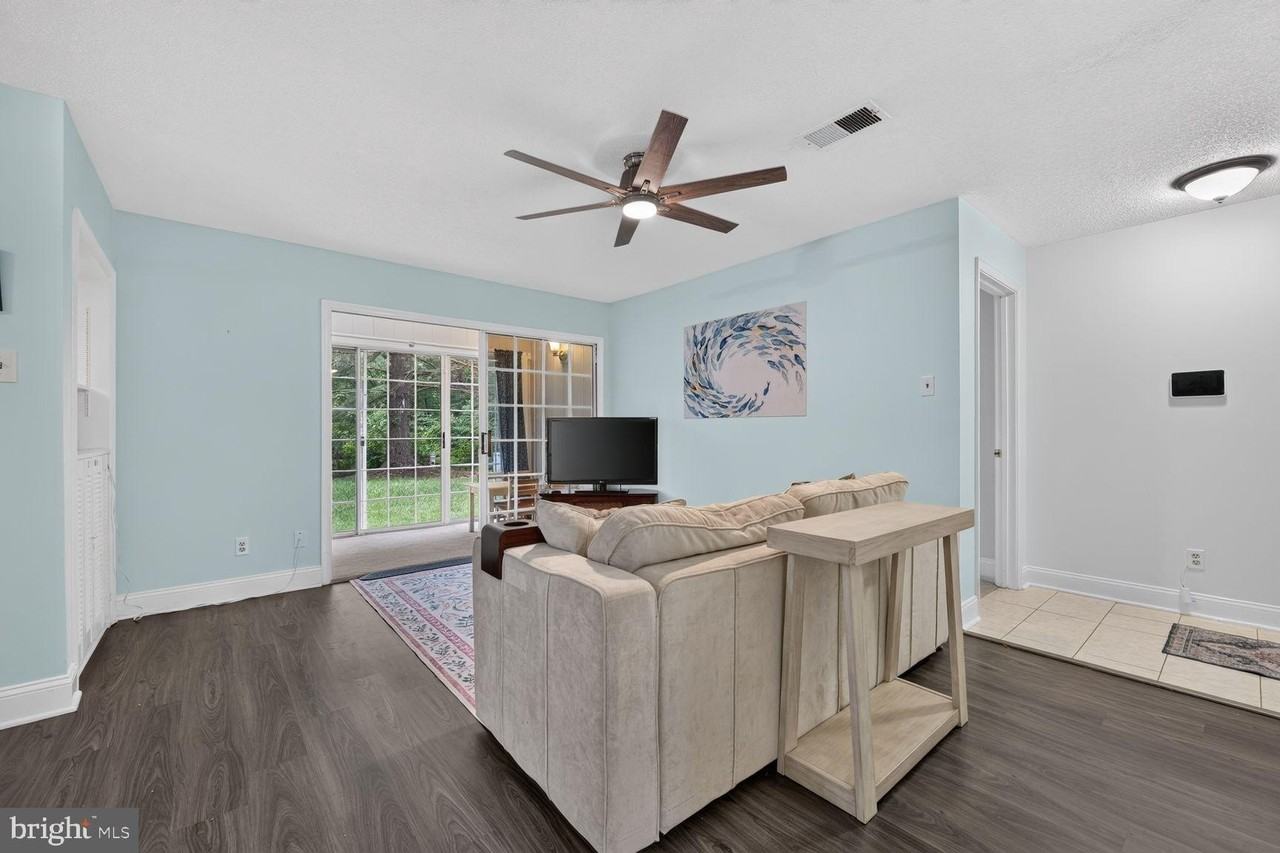 12103 Green Ledge Ct #101 - Photo 5 of 30