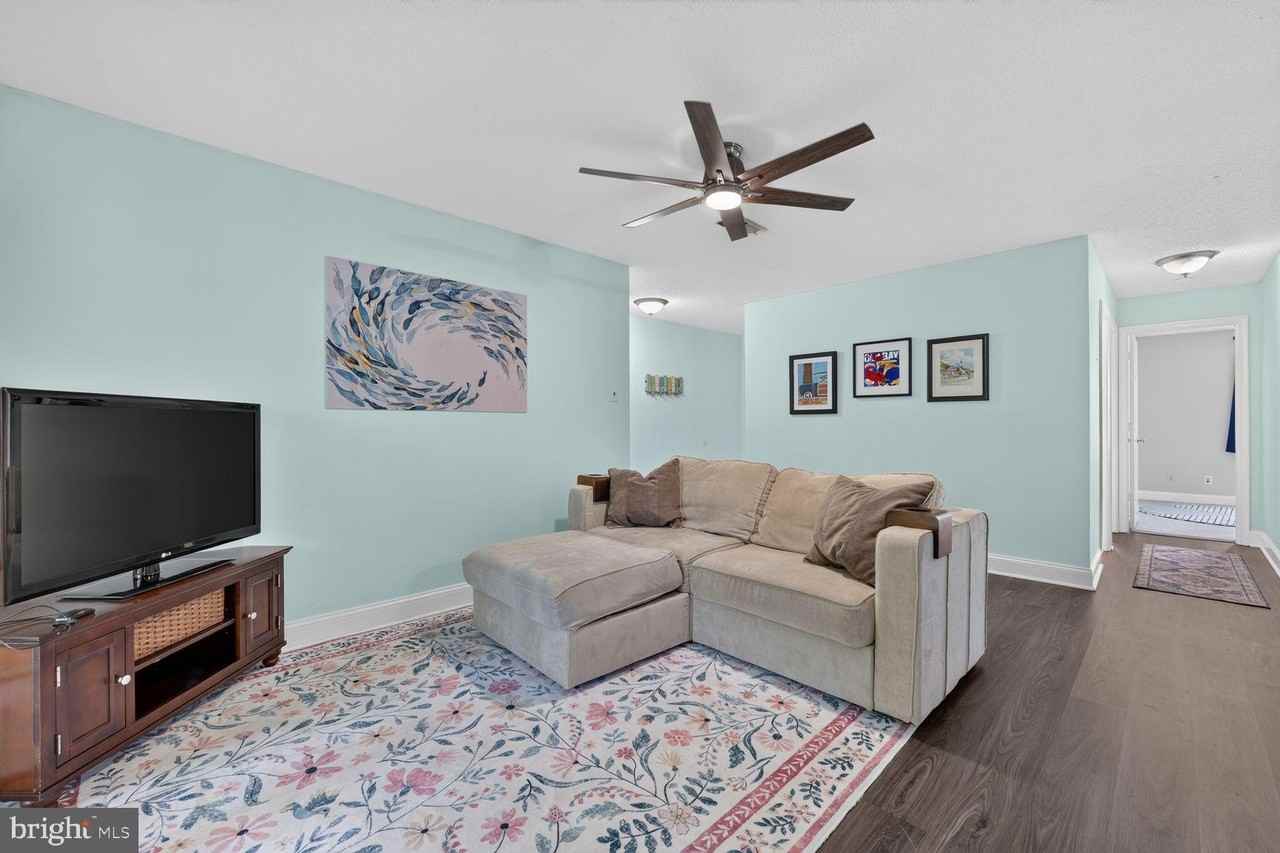 12103 Green Ledge Ct #101 - Photo 6 of 30
