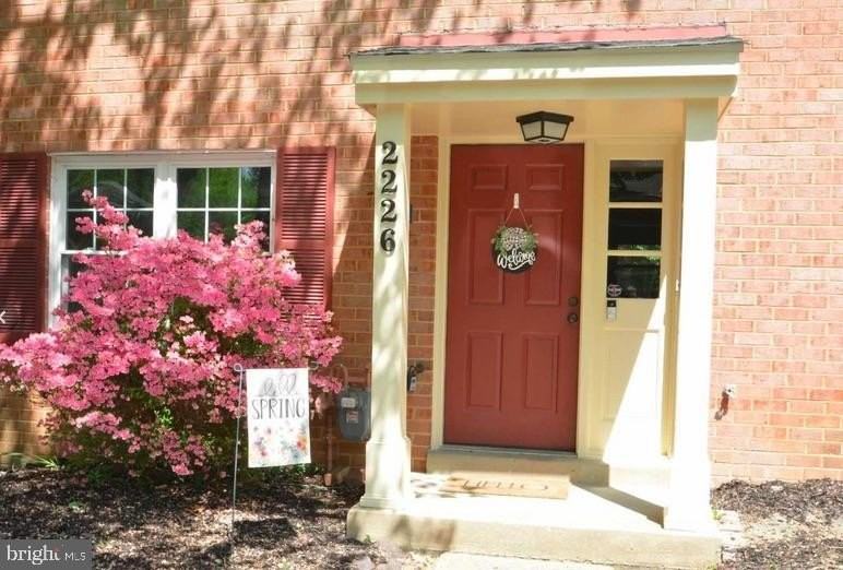 2226 Gunsmith Sq - Photo 2 of 17