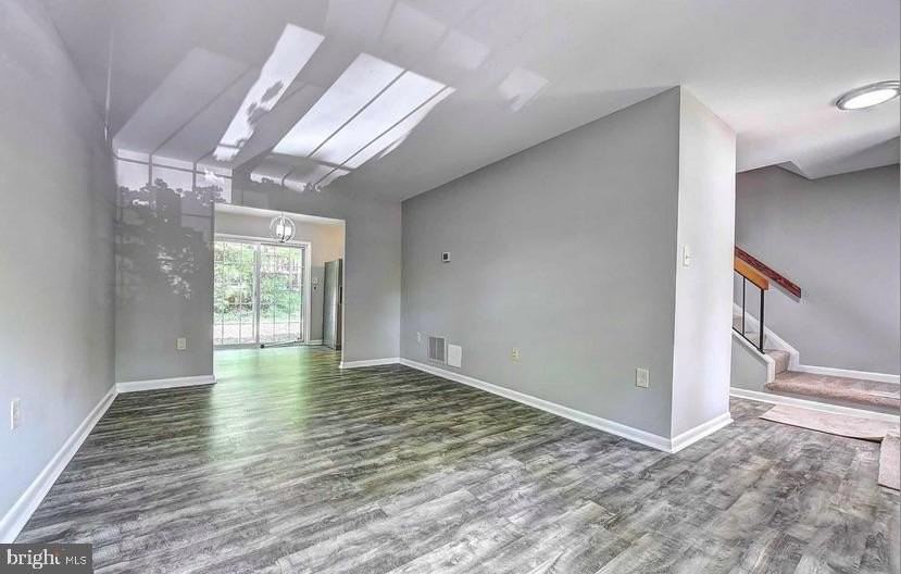 2226 Gunsmith Sq - Photo 3 of 17