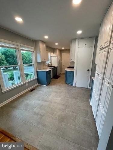 1834 Saint Roman Dr - Photo 2 of 8