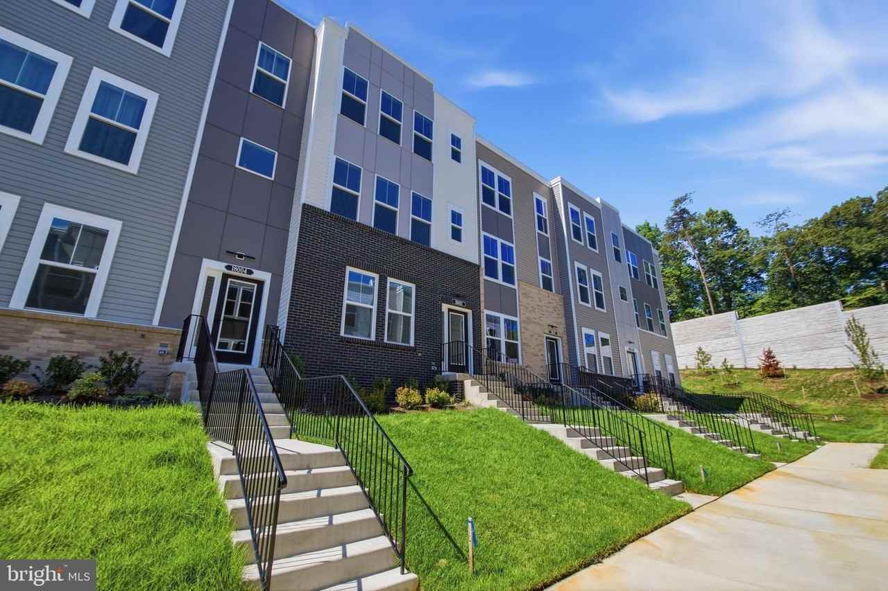 18002 Alicia Ave - Photo 2 of 39