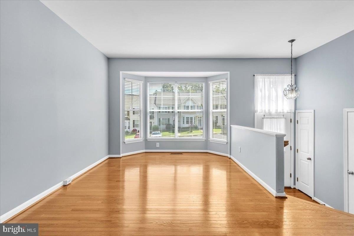11616 Nellings Pl - Photo 5 of 33