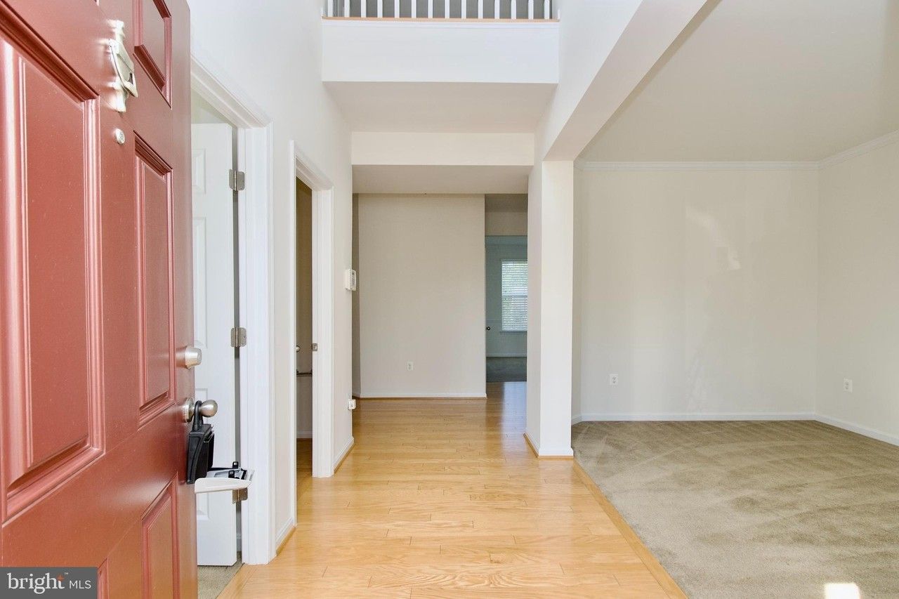 15 Cornerstone Dr - Photo 2 of 49