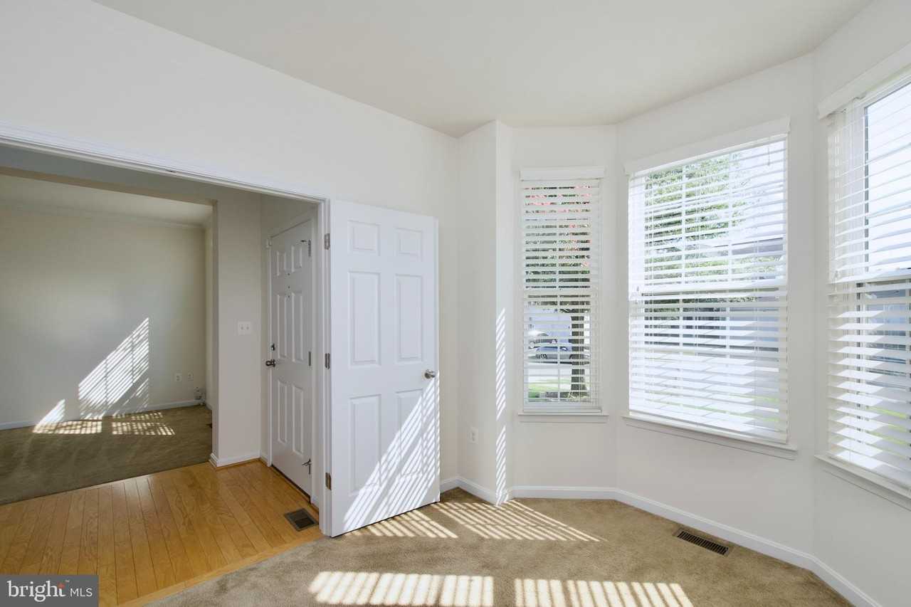 15 Cornerstone Dr - Photo 7 of 49