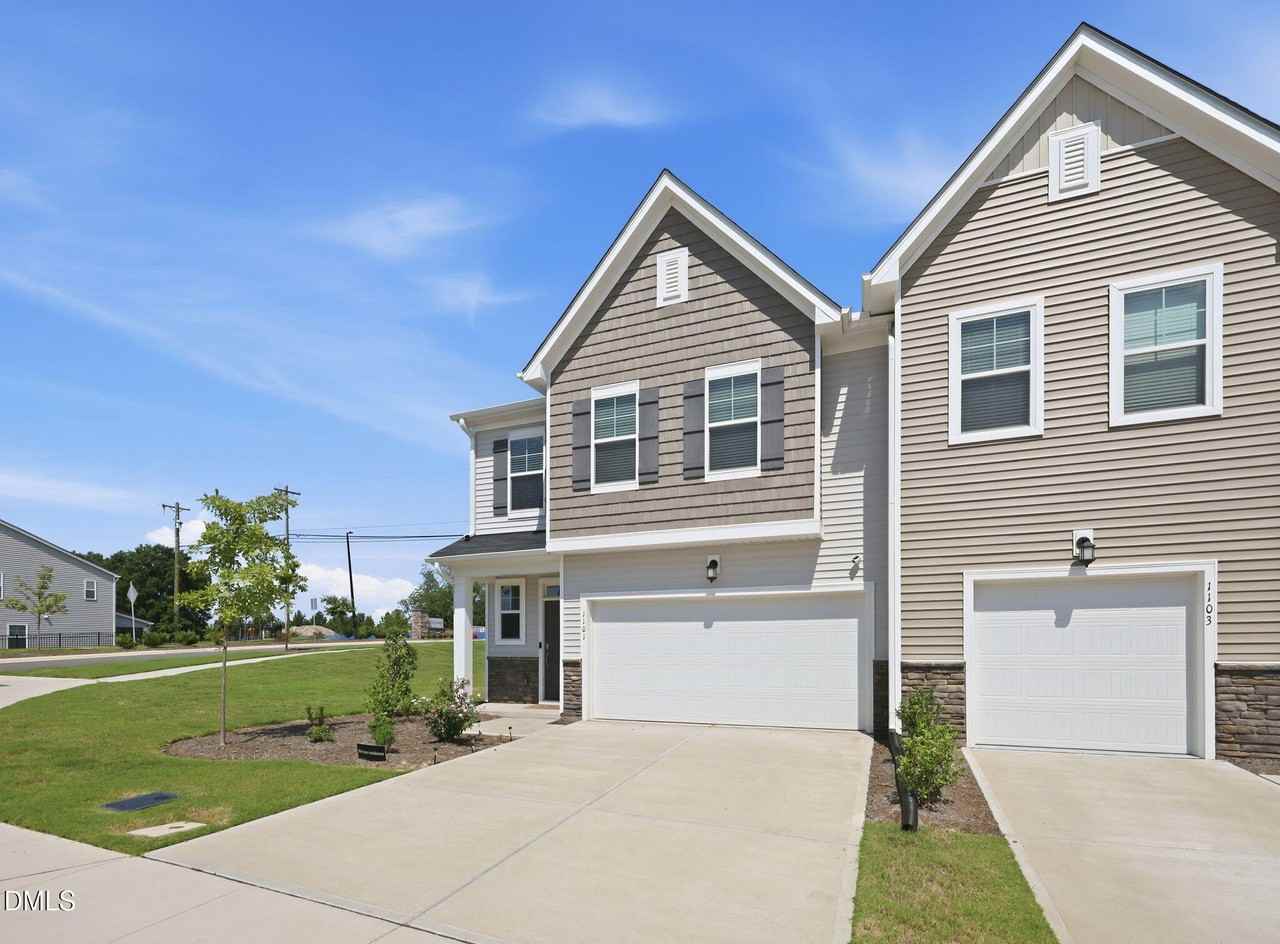 1101 Aberleigh Ln - Photo 2 of 50